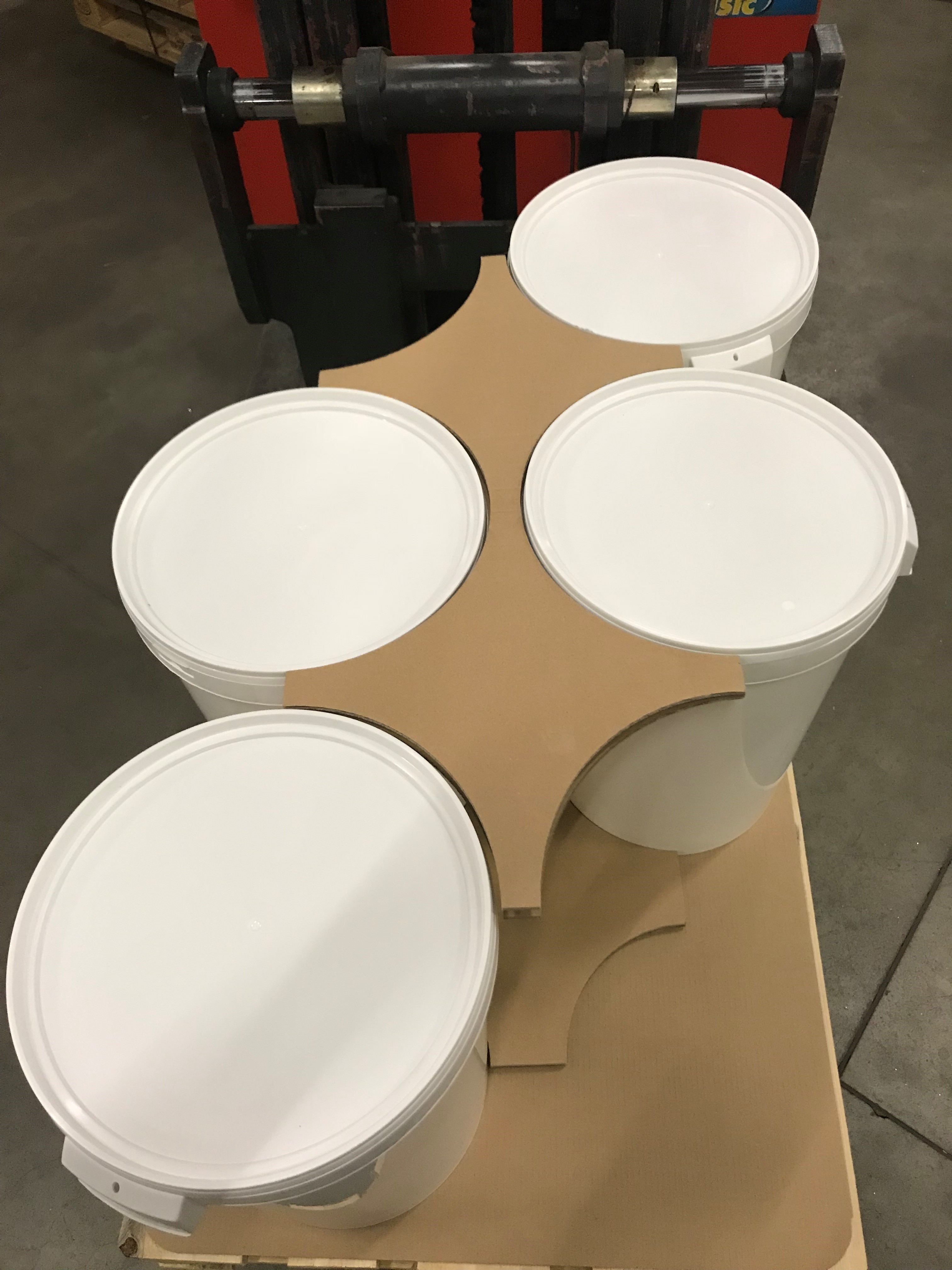 Eimerschutz aus Pappe